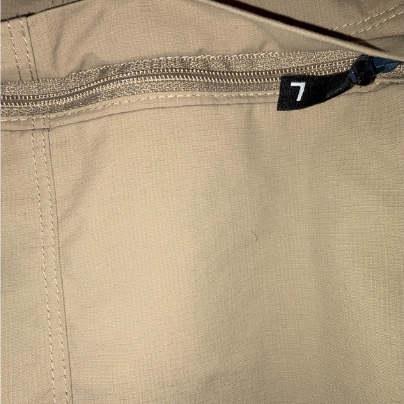 The North Face Tan Girls' hiking pants girl size 14/16 - Picture 6 of 6
